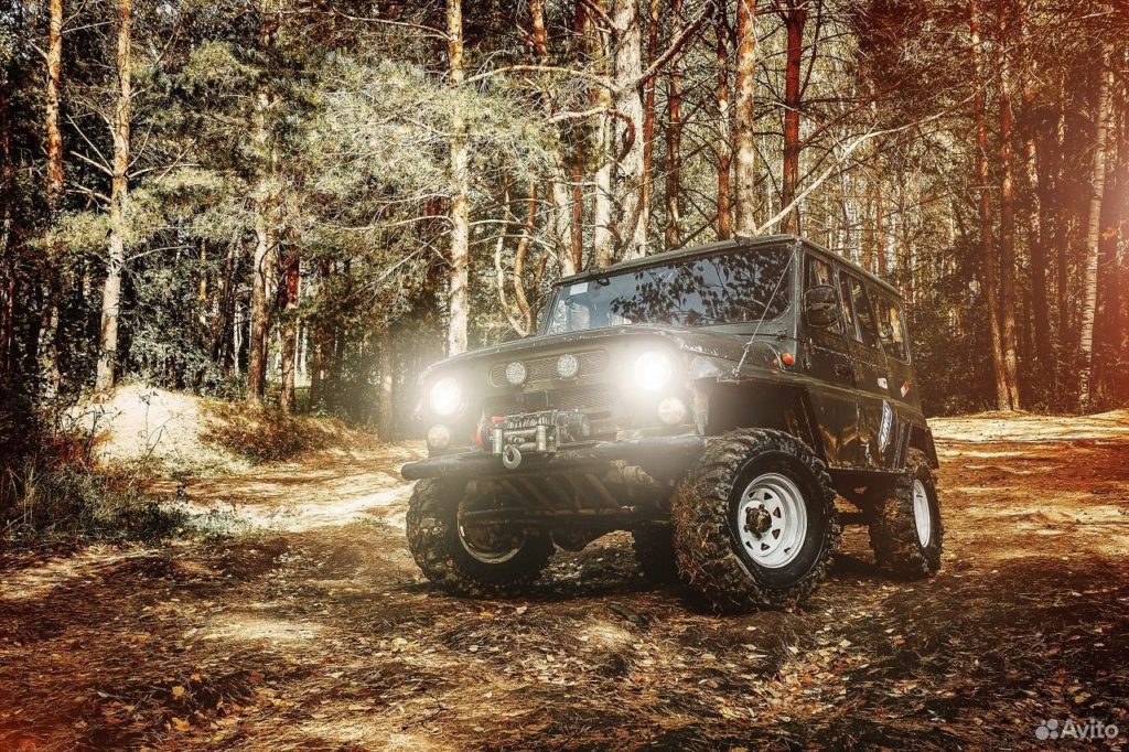 Автомобили УАЗ и запчасти к ним