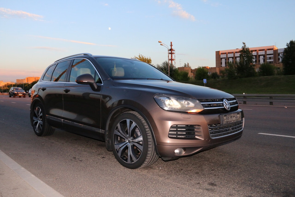 Как проверить пневматическую подвеску Volkswagen Touareg NF перед покупкой автомобиля на вторичном рынке?